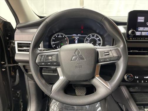 2023 Mitsubishi Outlander ES 2.5 2WD