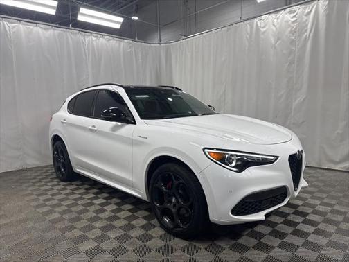 2022 Alfa Romeo Stelvio Ti