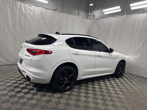 2022 Alfa Romeo Stelvio Ti