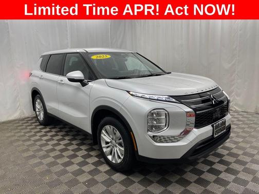 2025 Mitsubishi Outlander ES