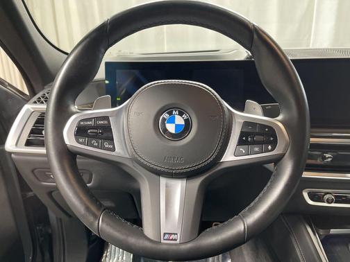 2025 BMW X6 xDrive40i