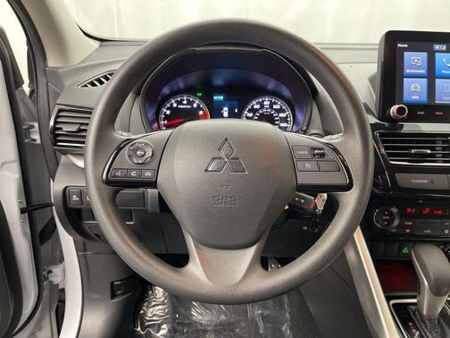 2022 Mitsubishi Eclipse Cross LE