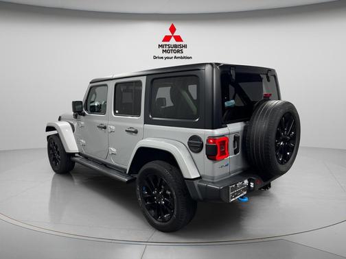 Silver Zynith Clearcoat 2023 Jeep Wrangler 4xe Sahara