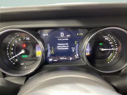 Silver Zynith Clearcoat 2023 Jeep Wrangler 4xe Sahara