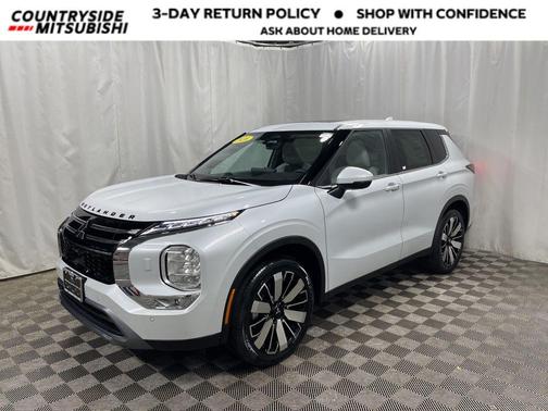 White Diamond 2026 Mitsubishi Outlander SE 1.5T S-AWC