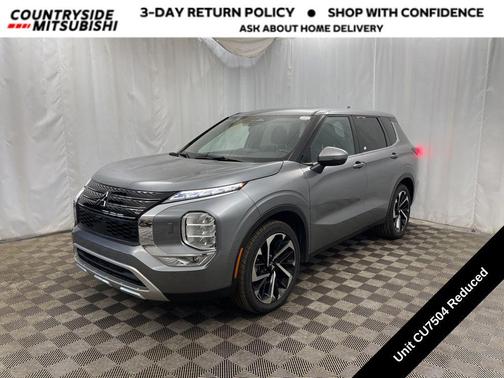 2024 Mitsubishi Outlander SE Black Edition w/Pano Roof S-AWC