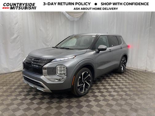 2024 Mitsubishi Outlander SE Black Edition w/Pano Roof S-AWC