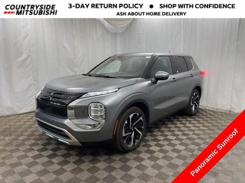 2024 Mitsubishi Outlander SE Black Edition w/Pano Roof S-AWC