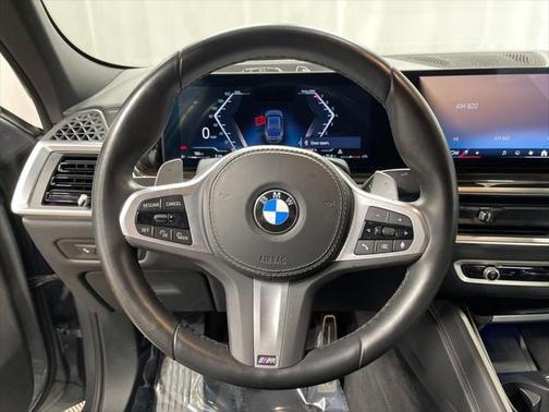 2025 BMW X6 xDrive40i