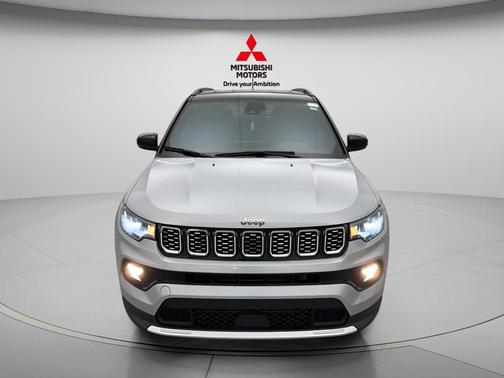 Silver Zynith Metallic Clearcoat 2025 Jeep Compass Limited