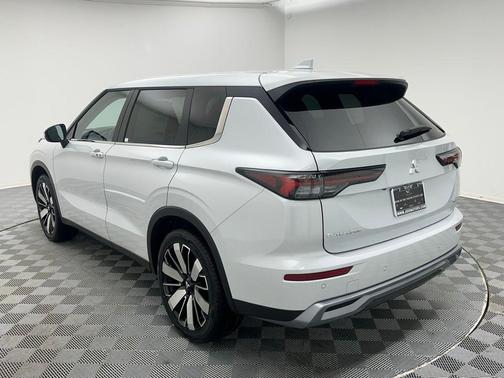 2026 Mitsubishi Outlander SE 1.5T S-AWC