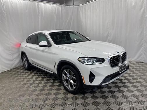 2024 BMW X4 xDrive30i