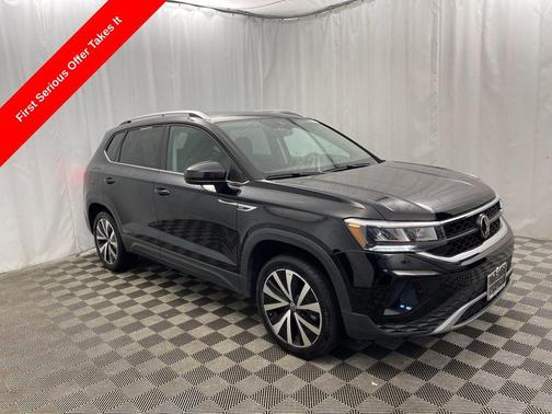 2024 Volkswagen Taos 1.5T SE