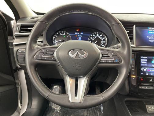 2024 INFINITI QX50 LUXE AWD