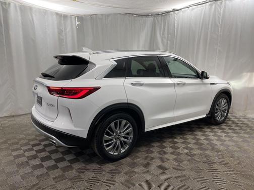 2024 INFINITI QX50 LUXE AWD