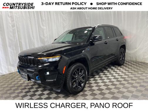 Diamond Black Crystal Pearlcoat 2023 Jeep Grand Cherokee 4xe 30th Anniversary