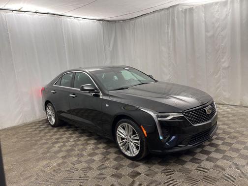 2023 Cadillac CT4 Premium Luxury