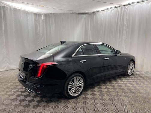 2023 Cadillac CT4 Premium Luxury