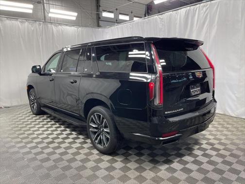2023 Cadillac Escalade ESV Sport
