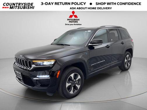 Diamond Black Crystal Pearlcoat 2024 Jeep Grand Cherokee 4xe Base