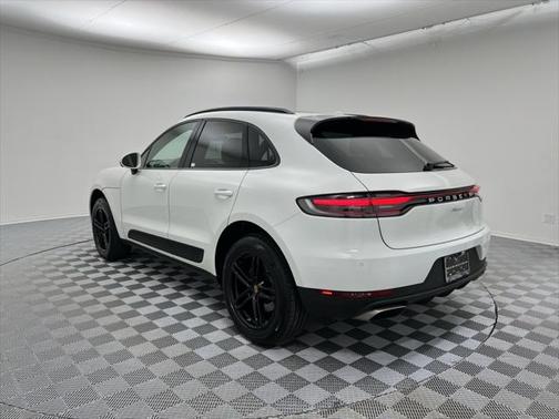 2021 Porsche Macan Base