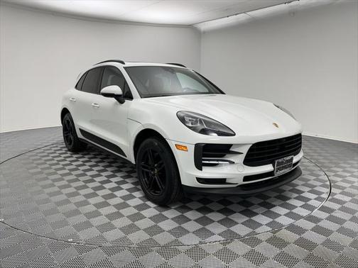 2021 Porsche Macan Base
