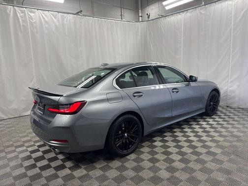2024 BMW 330 i xDrive