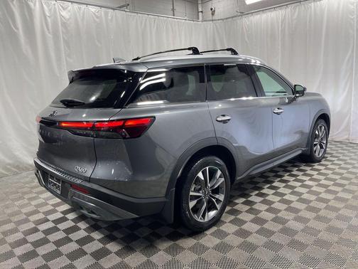 2022 INFINITI QX60 Luxe