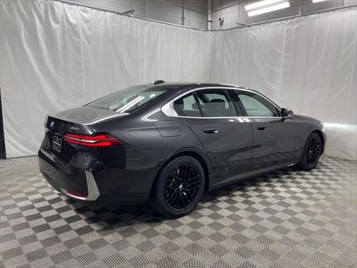 2024 BMW 530 i xDrive