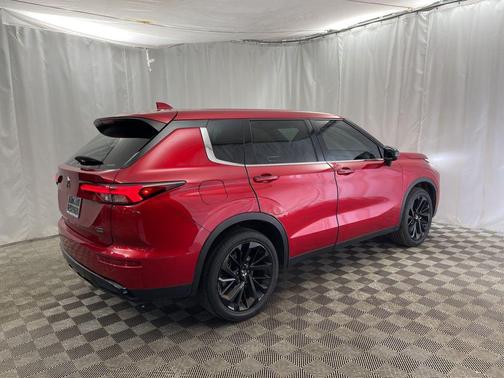 2022 Mitsubishi Outlander Black Edition S-AWC