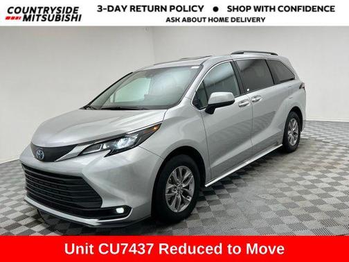 2025 Toyota Sienna XLE