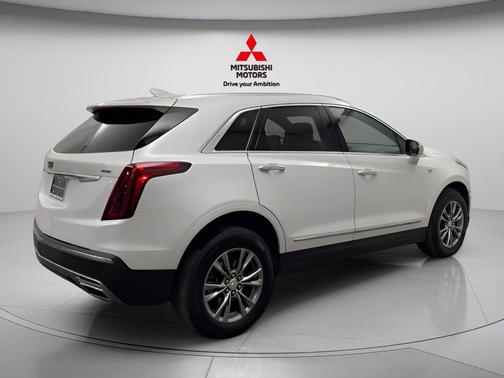 Crystal White Tricoat 2023 Cadillac XT5 Premium Luxury