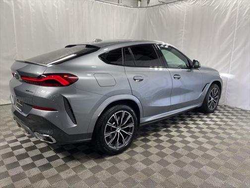 2025 BMW X6 xDrive40i