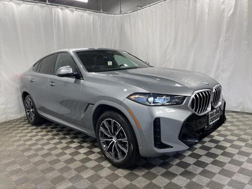 2025 BMW X6 xDrive40i
