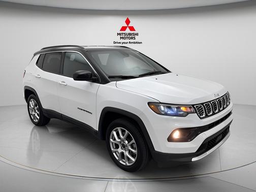 Bright White Clearcoat 2025 Jeep Compass Limited