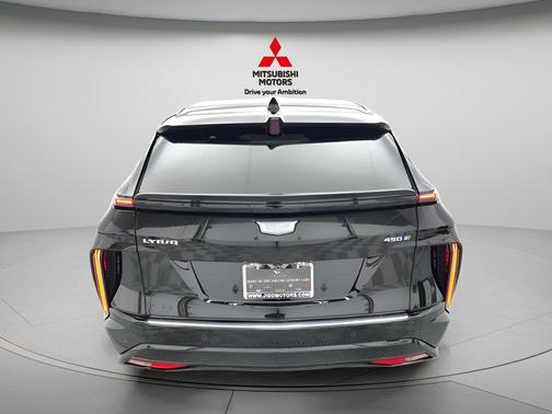 Stellar Black Metallic 2024 Cadillac LYRIQ Tech