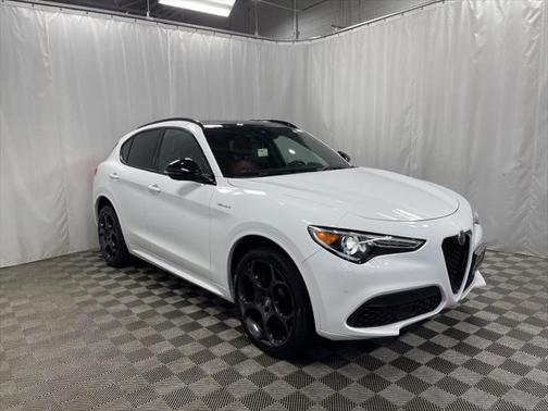 2022 Alfa Romeo Stelvio Ti