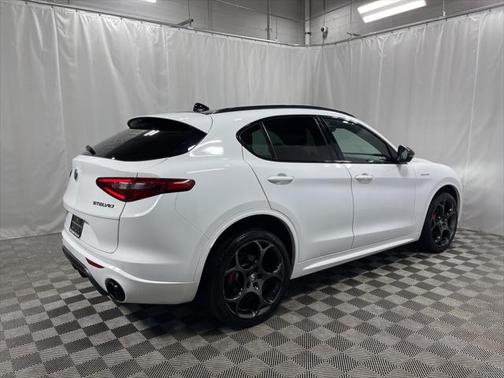 2022 Alfa Romeo Stelvio Ti