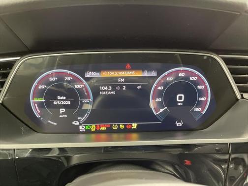 2022 Audi e-tron Premium