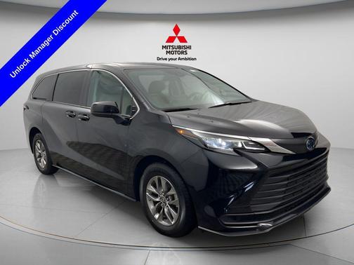 2024 Toyota Sienna LE