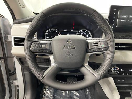 2025 Mitsubishi Outlander SE S-AWC