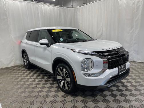 2025 Mitsubishi Outlander SE S-AWC
