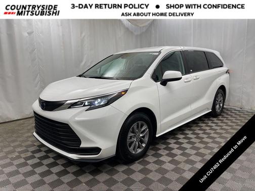 2024 Toyota Sienna LE