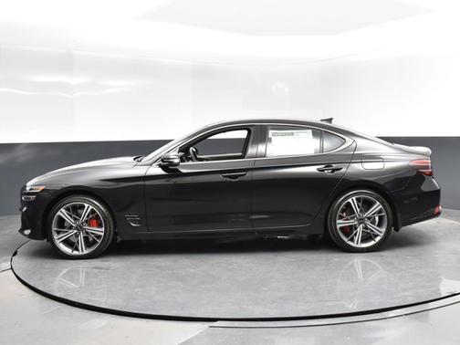 2024 Genesis G70 2.5T