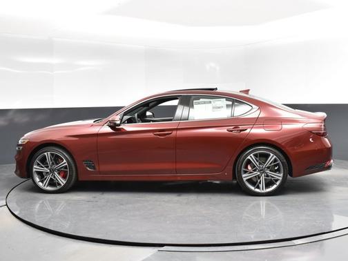 2024 Genesis G70 2.5T