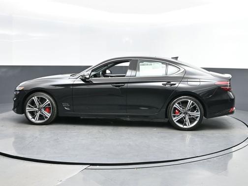 2025 Genesis G70 2.5T