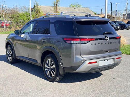 Gun Metallic 2023 Nissan Pathfinder SL 4WD