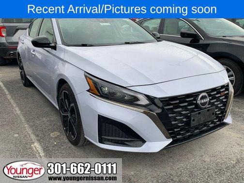 Gray Sky Pearl 2023 Nissan Altima SR FWD