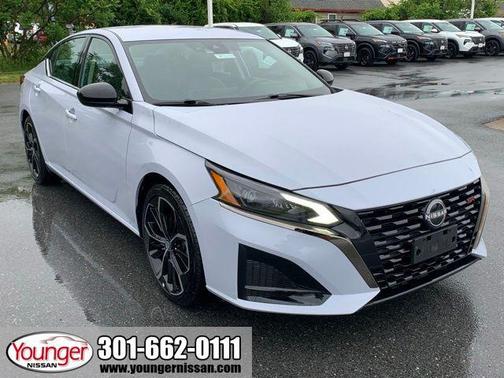 Gray Sky Pearl 2023 Nissan Altima SR FWD