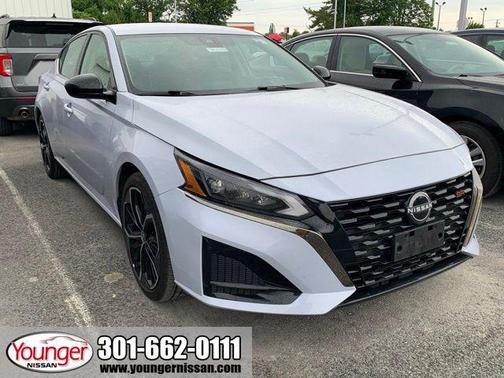 Gray Sky Pearl 2023 Nissan Altima SR FWD